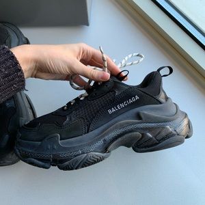 Balenciaga Women’s Triple S Trainers Clear Sole in Black
